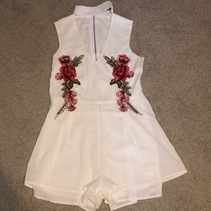 Super cute summer romper NEVER WORN